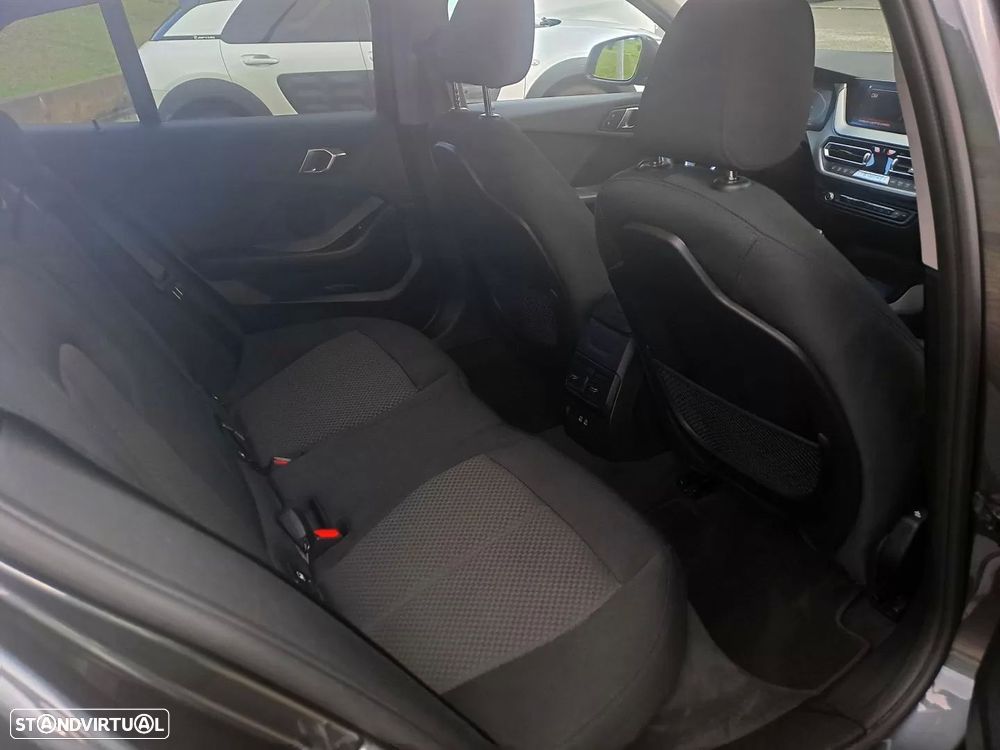 BMW 116 i Advantage — fotografia 25