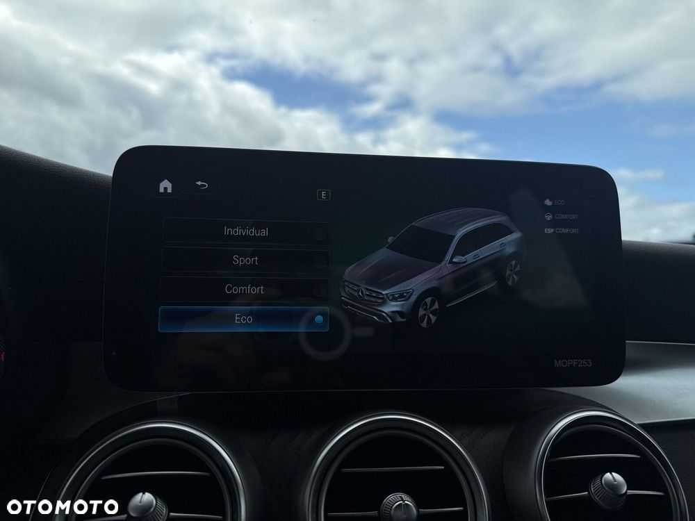 Mercedes-Benz GLC 200 d 4-Matic - 23