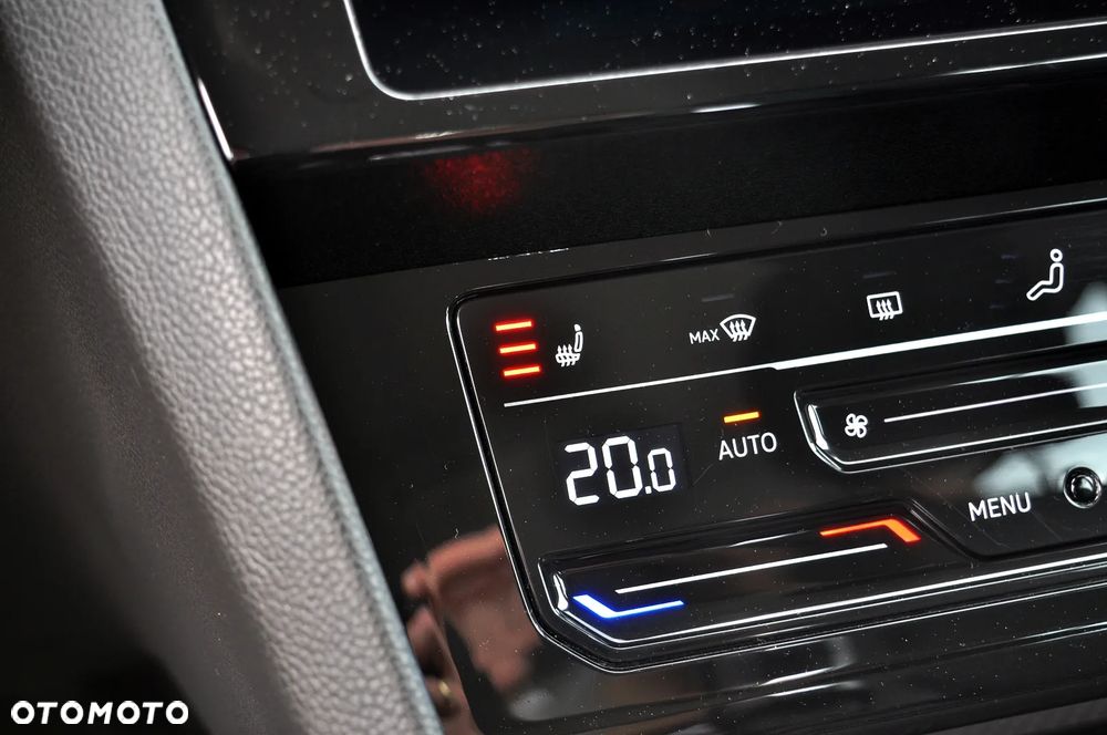 Volkswagen Passat 2.0 TDI EVO Elegance DSG - 29