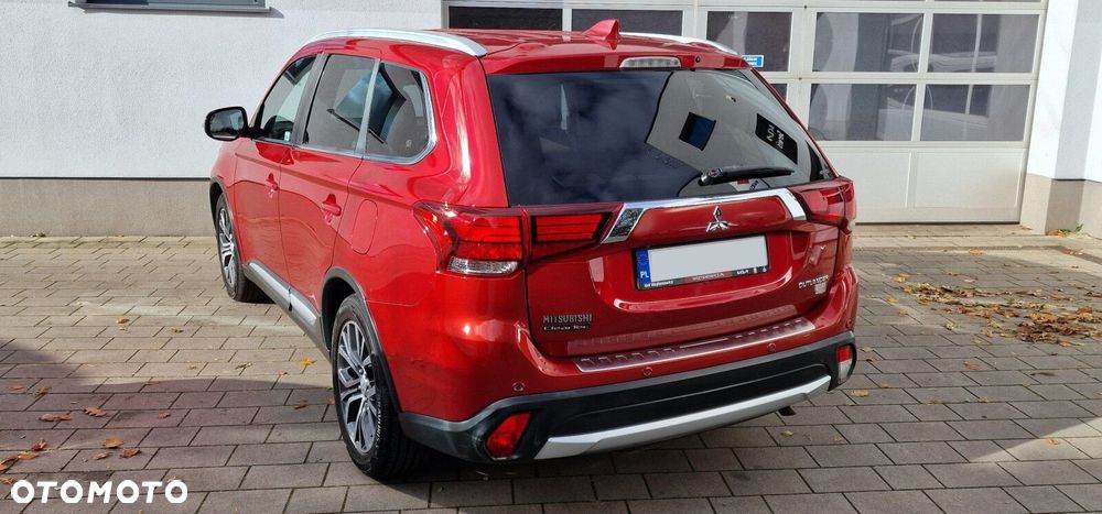 Mitsubishi Outlander 2.0 Instyle Navi 4WD CVT - 6