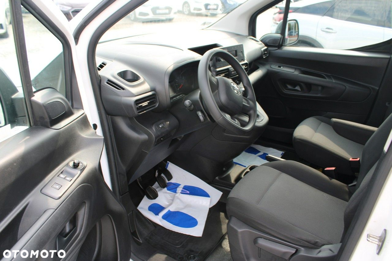 Toyota Proace City - 14