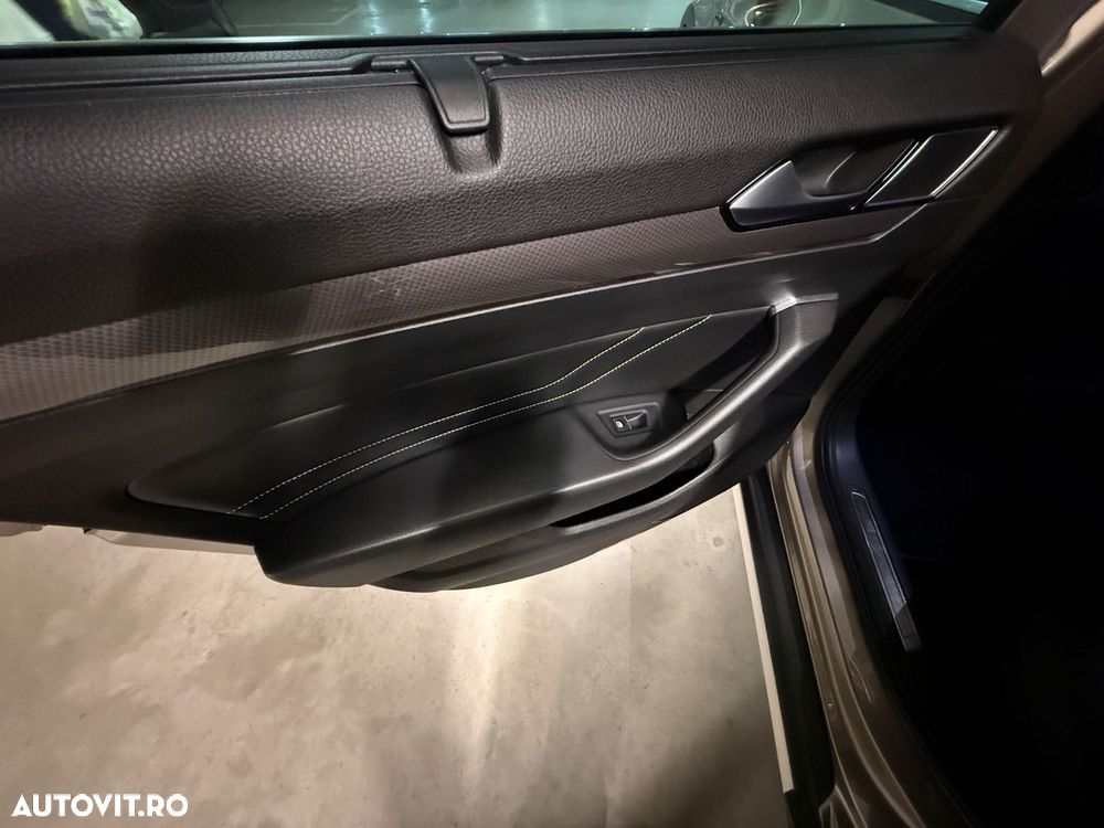 Volkswagen Passat Alltrack - 15