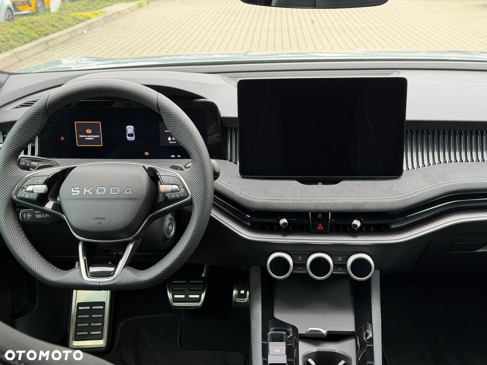 Skoda Superb 2.0 TDI SCR 4x4 Sportline DSG - 12