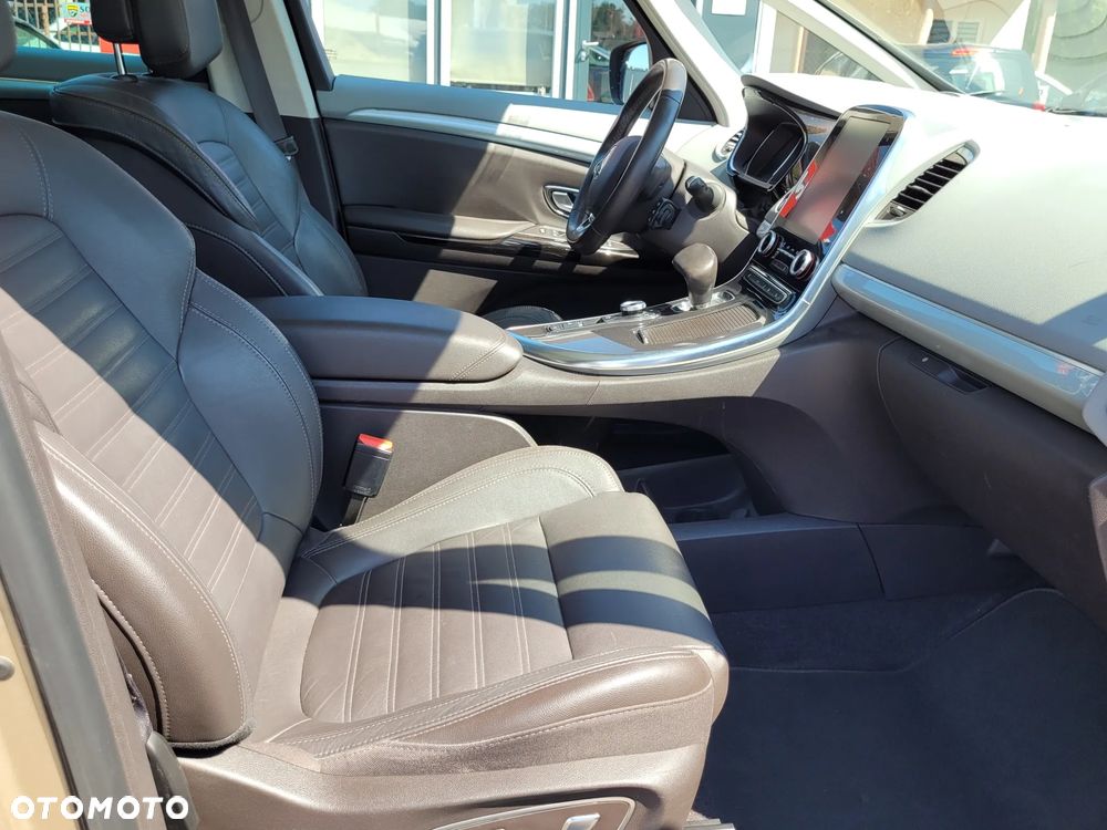 Renault Espace 1.6 dCi Energy Initiale Paris EDC - 18