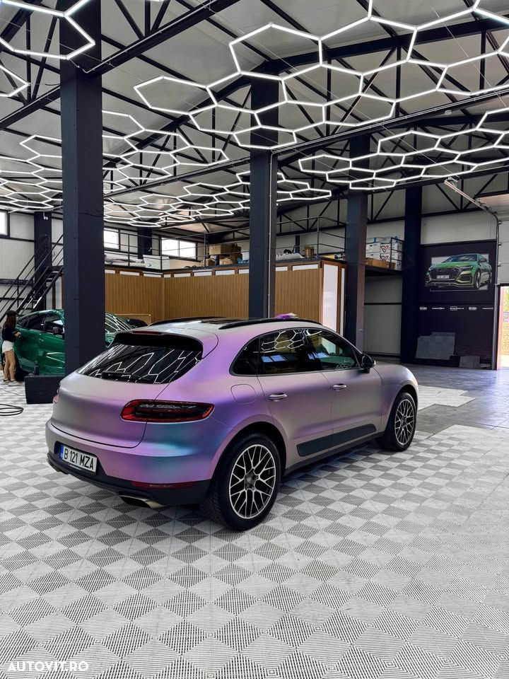 Porsche Macan - 4