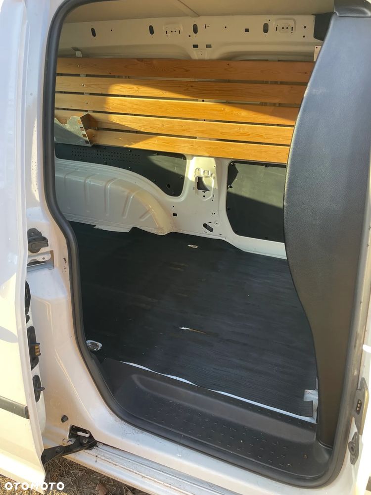 Volkswagen caddy - 8