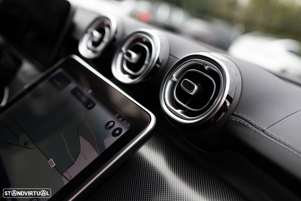 Mercedes-Benz C 300 e Avantgarde - 33