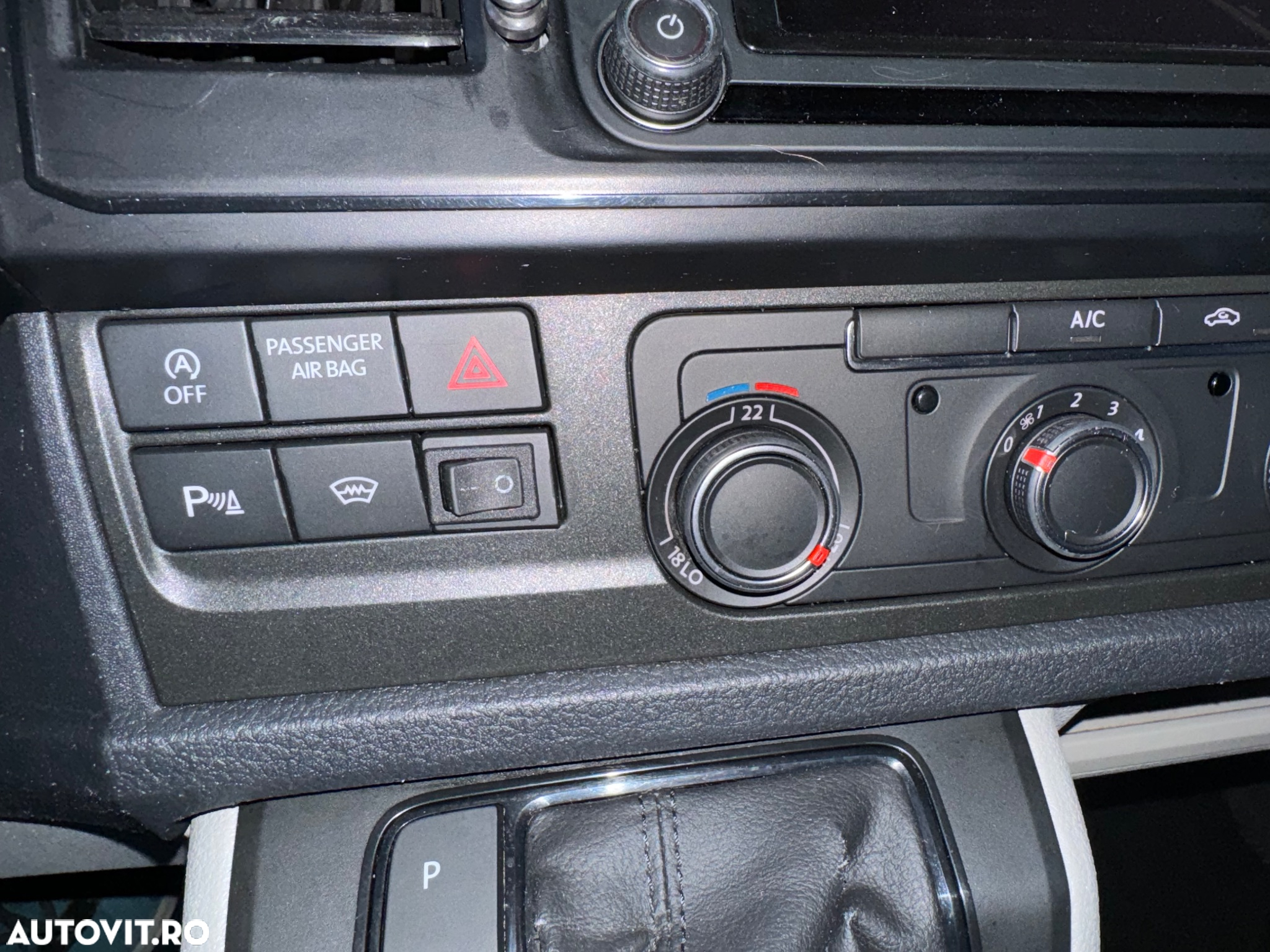 Volkswagen Transporter 4MOTION (4X4) DSG - 15