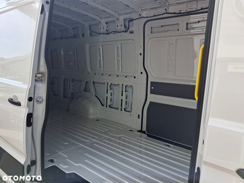 Volkswagen Crafter - 12