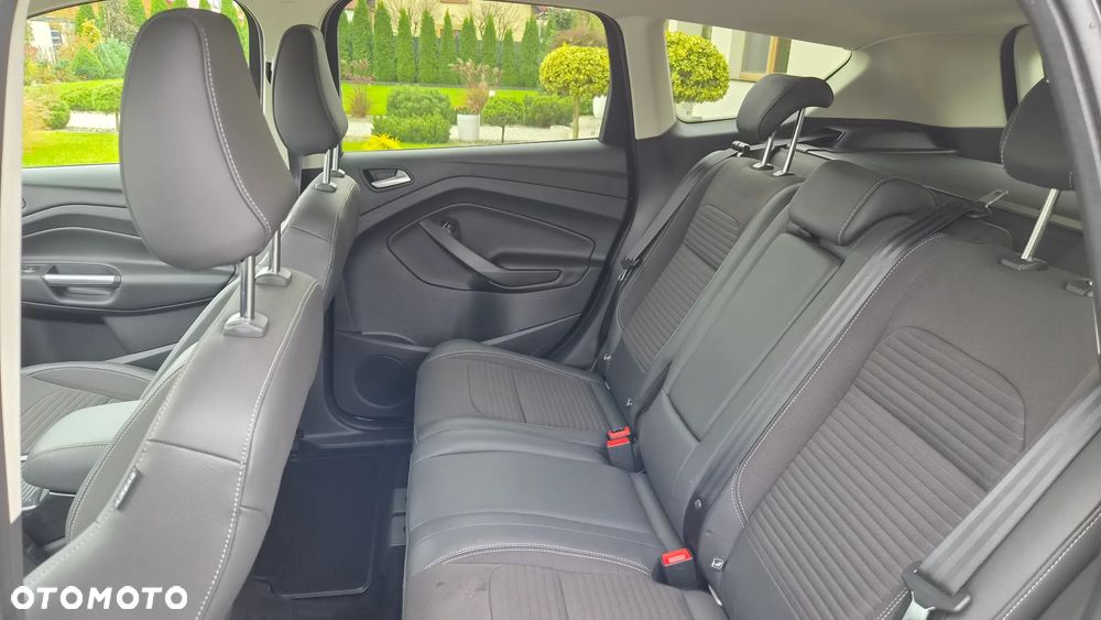 Ford Kuga 1.5 EcoBoost 2x4 Titanium - 20