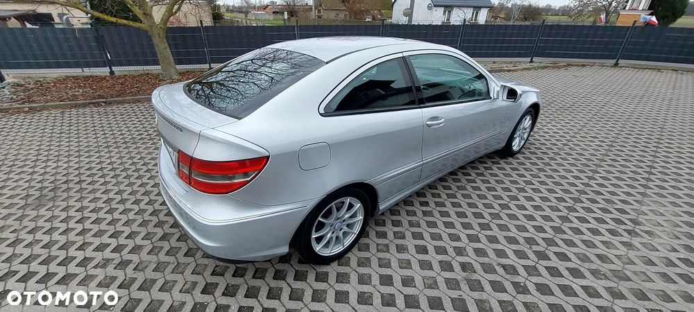 Mercedes-Benz CLC - 40