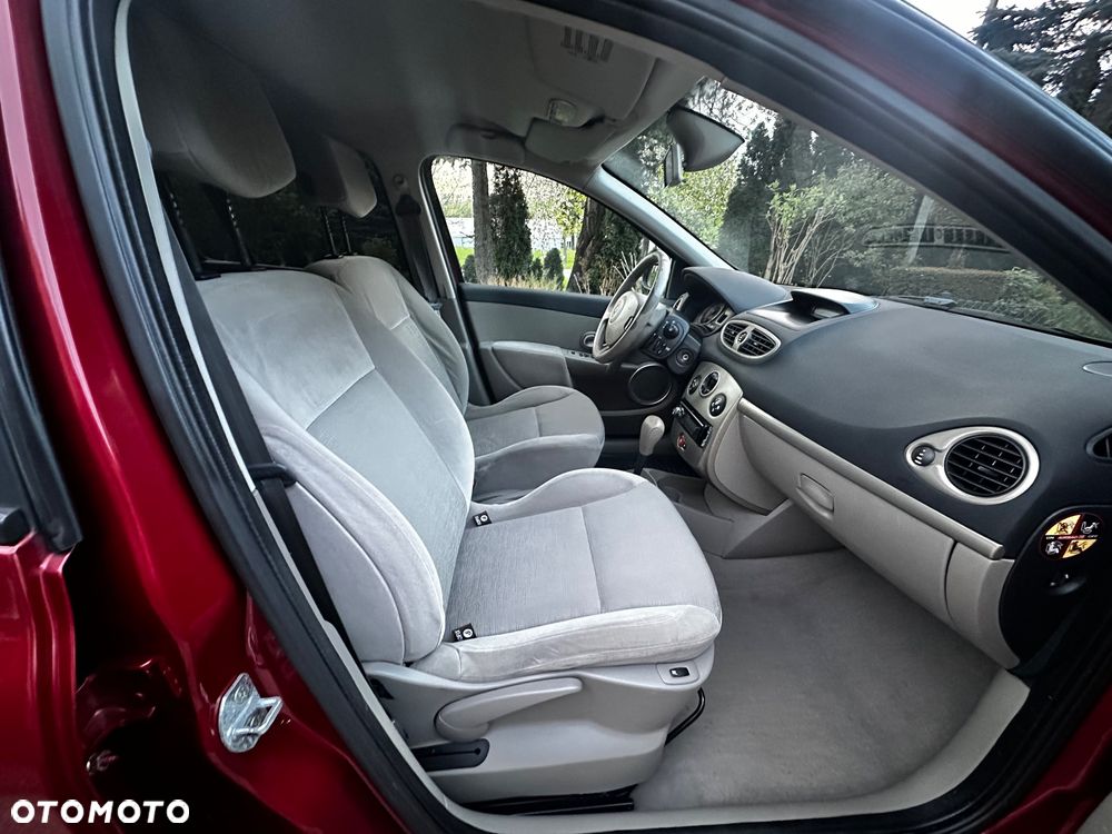 Renault Clio - 15