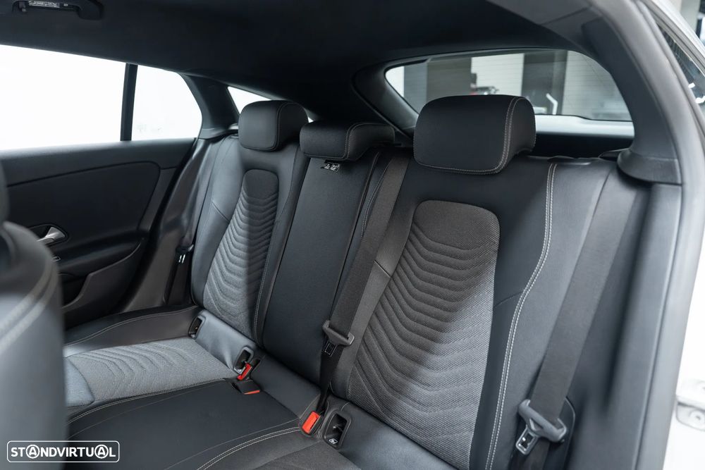 Mercedes-Benz CLA 180 d Shooting Brake Business Solutions.Grande Frota Aut. - 42