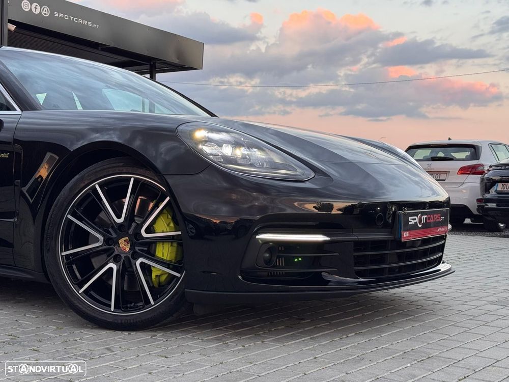 Porsche Panamera Sport Turismo 4 E-Hybrid - 5
