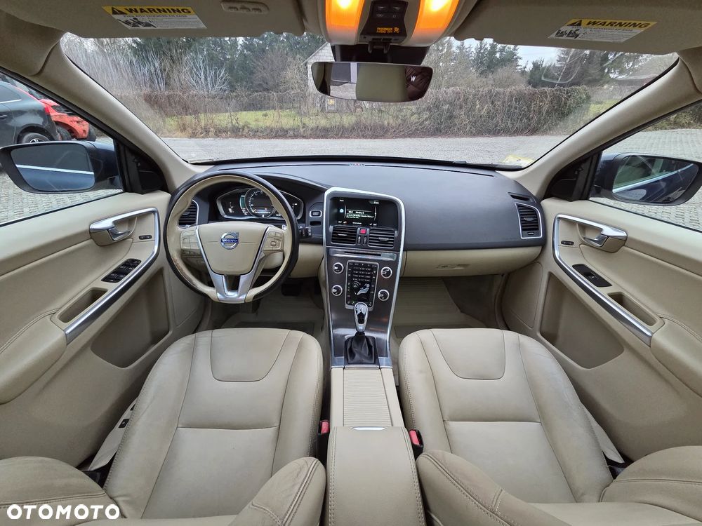 Volvo XC 60 T6 AWD Momentum - 12