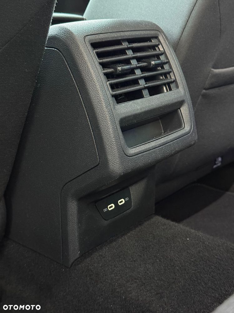 Volkswagen Golf Variant 2.0 TDI Life - 26