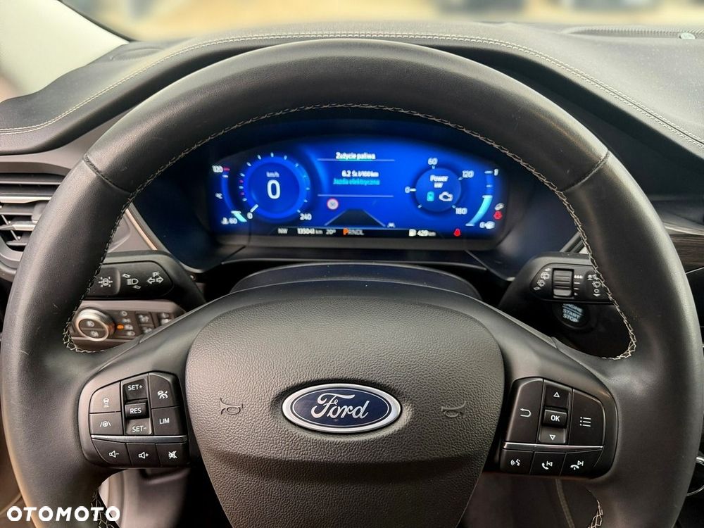 Ford Kuga - 19