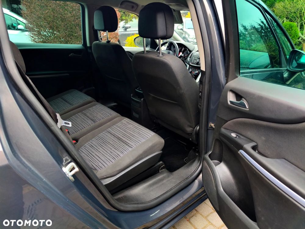 Opel Zafira Tourer 1.4 Turbo Business Edition - 33