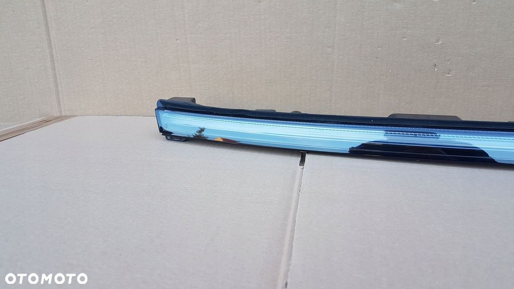 lampa przód blenda mercedes eqa led - 3