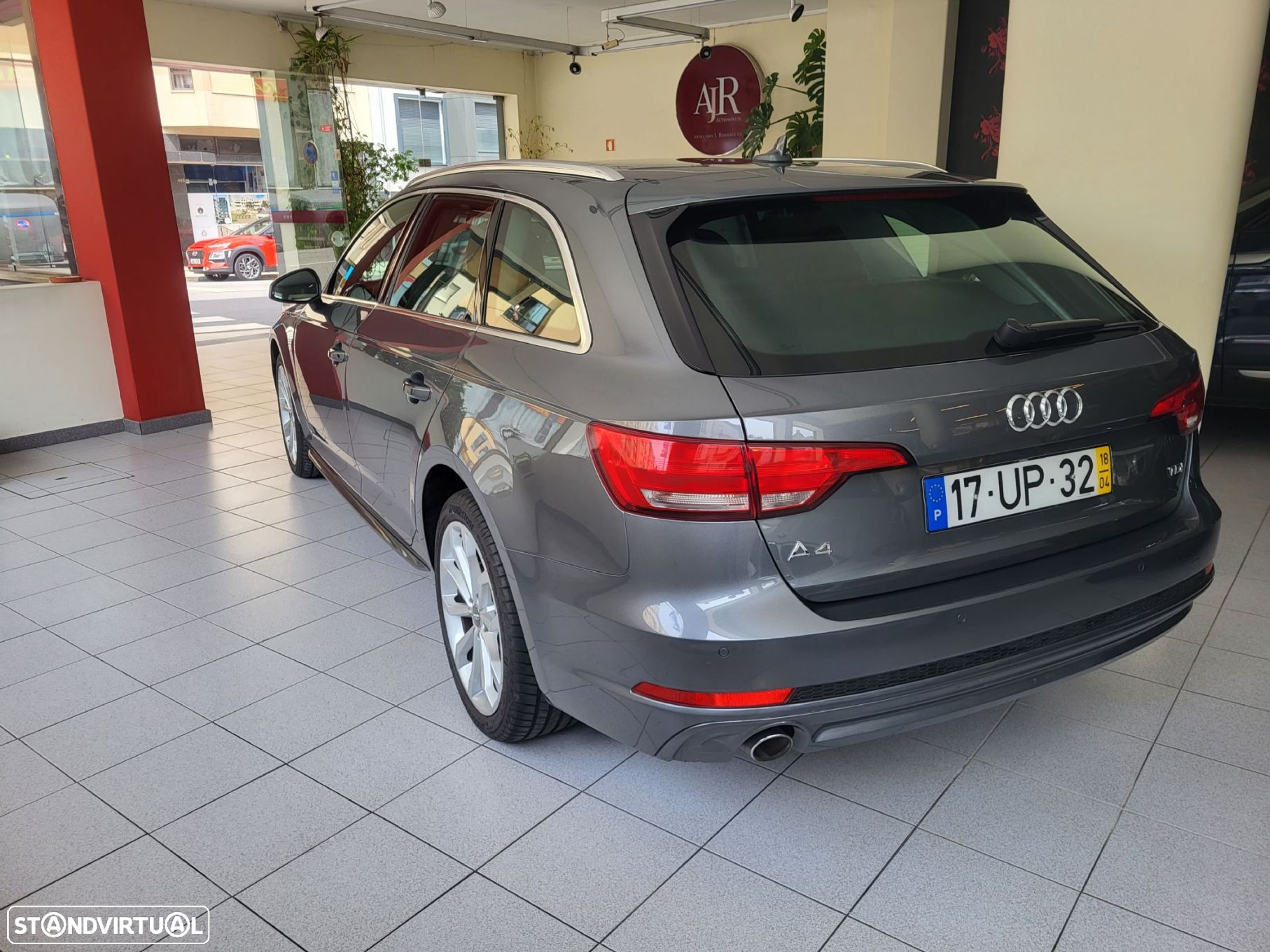 Audi A4 Avant 2.0 TDI Sport S tronic - 5
