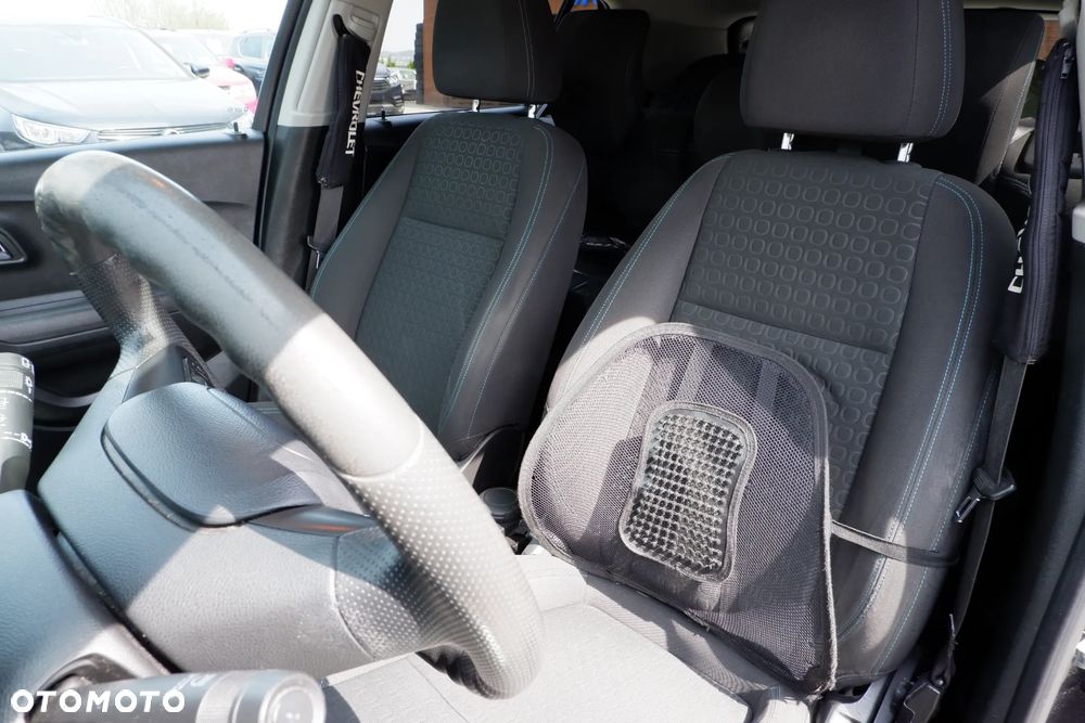Chevrolet Trax 1.6 LS - 25