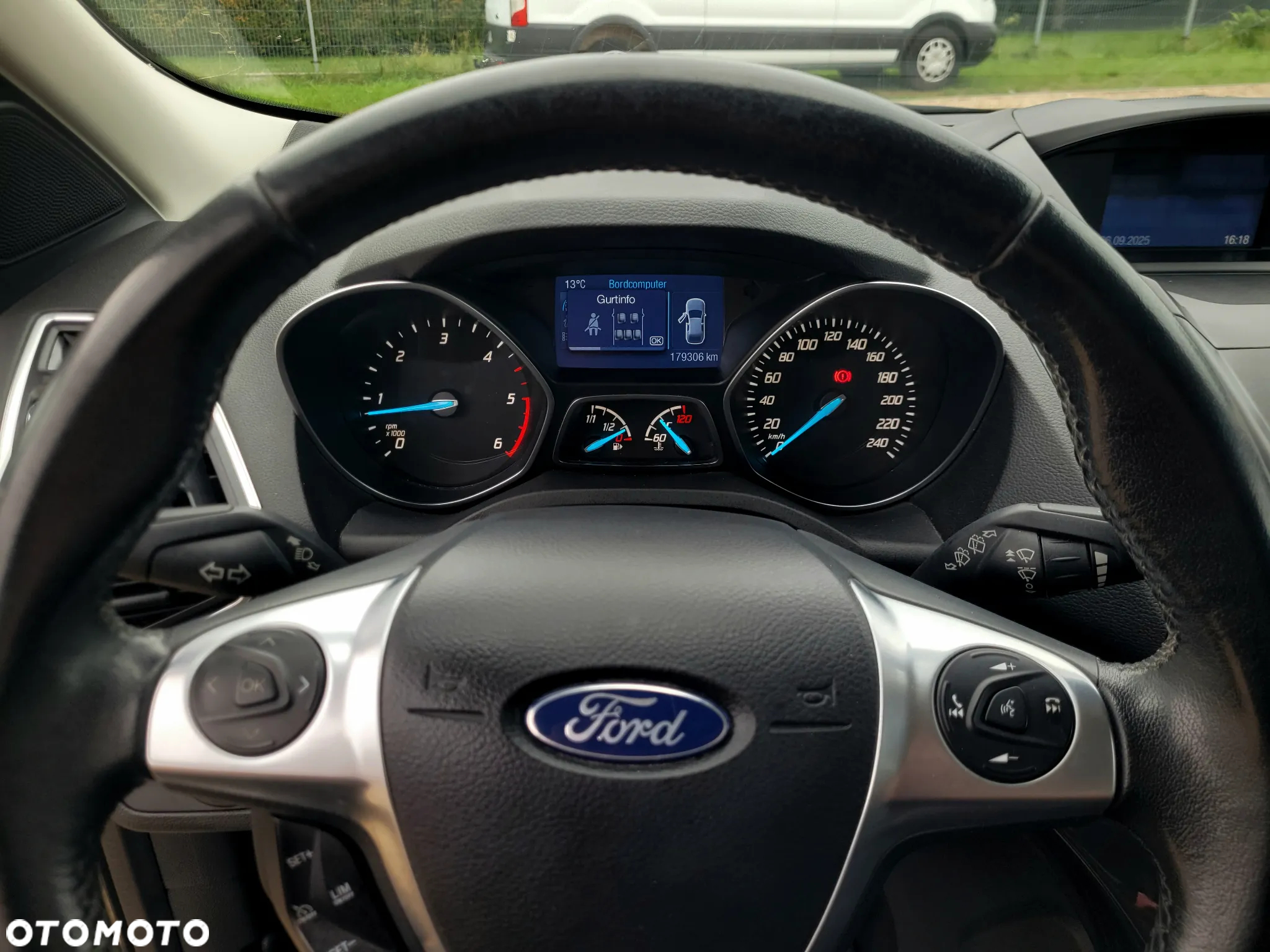 Ford Kuga 2.0 TDCi 4x4 Titanium - 8