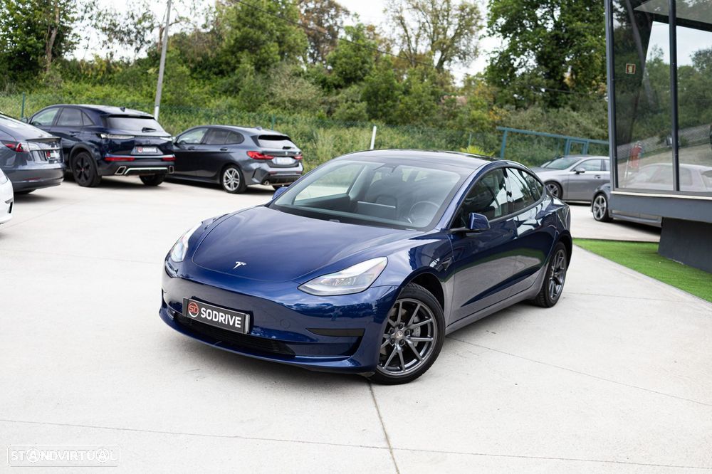 Tesla Model 3 Standard Range Plus RWD - 3
