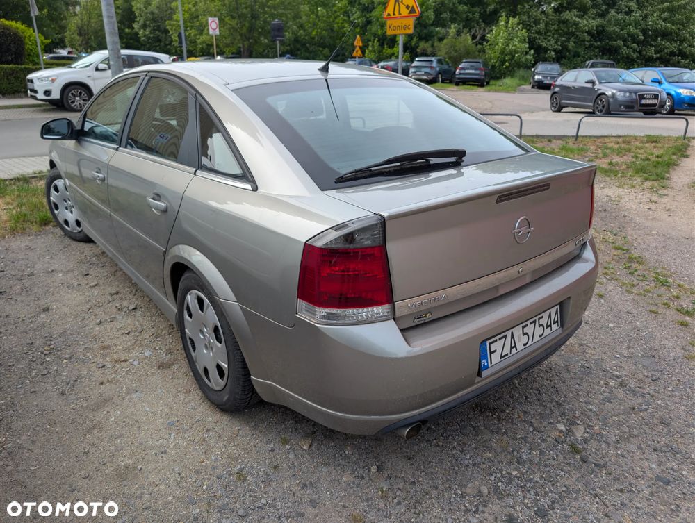 Opel Vectra 2.2 - 19