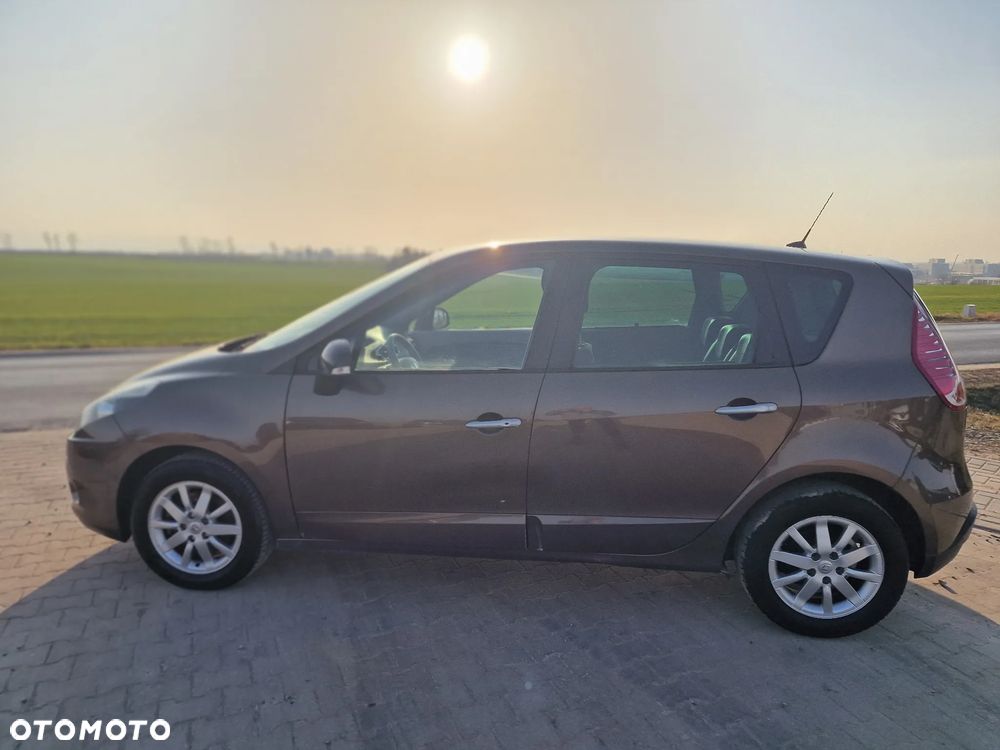 Renault Scenic 1.9 dCi Confort Privilege - 16