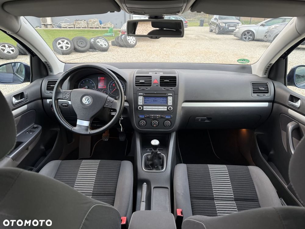 Volkswagen Golf 1.6 United - 24