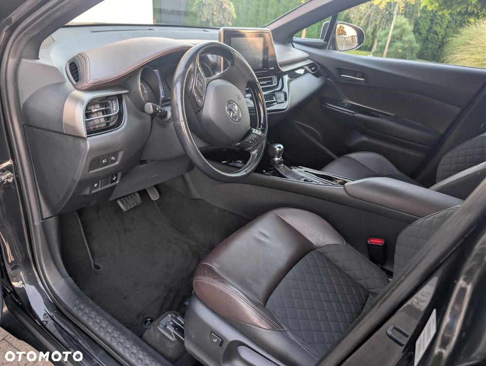Toyota C-HR - 9