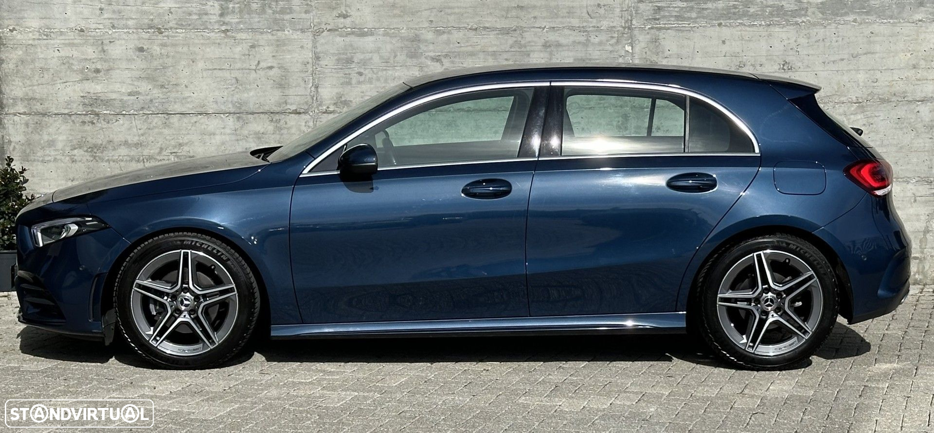 Mercedes-Benz A 160 AMG Line - 4