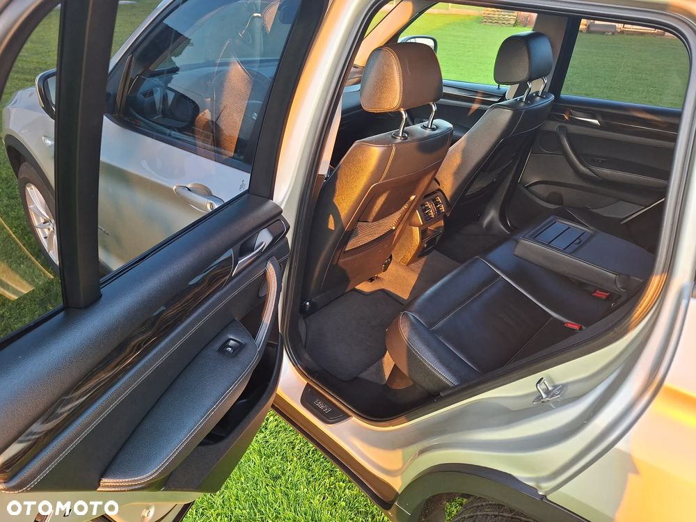 BMW X3 xDrive20d - 8