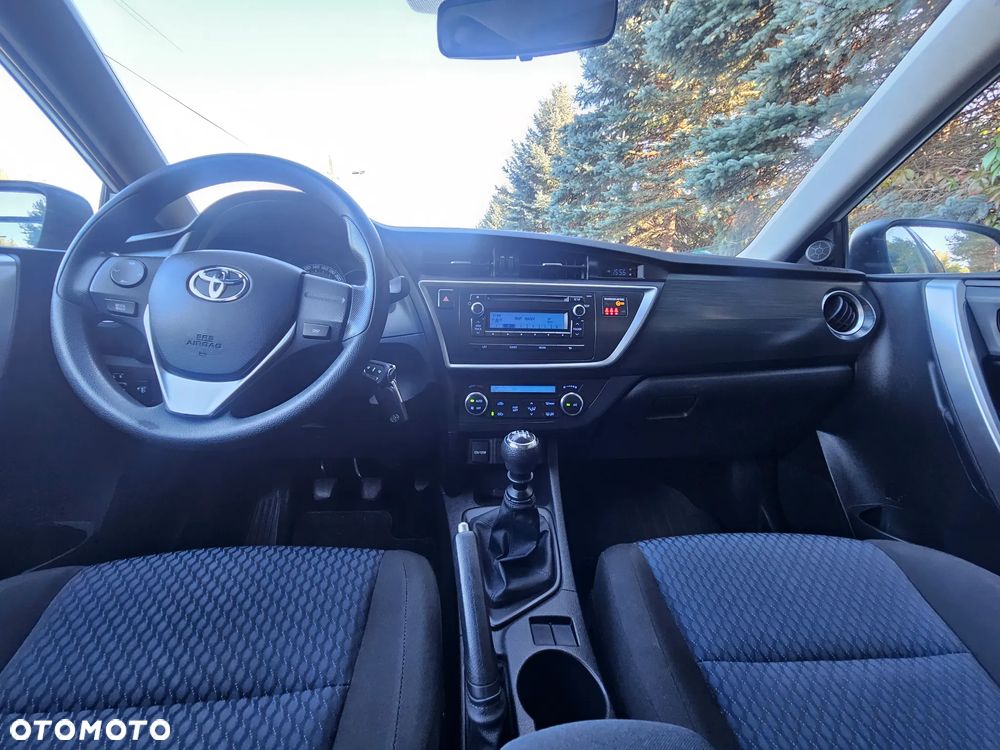 Toyota Auris 1.33 Dual-VVT-i Edition - 17