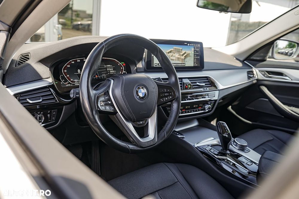 BMW Seria 5 530e xDrive AT PHEV - 8