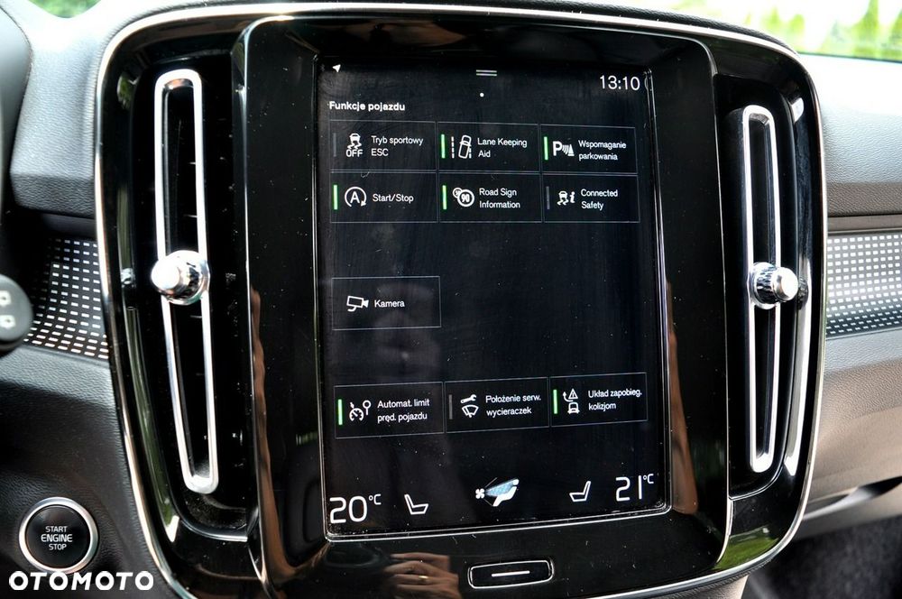 Volvo XC 40 - 25