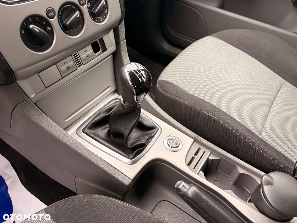 Ford Focus 1.6 Ti-VCT Titanium - 17