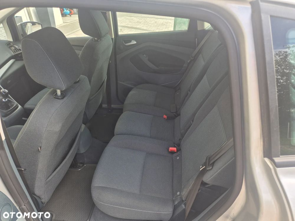 Ford C-MAX - 13