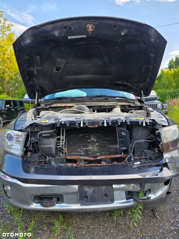 Dodge RAM 1500 5.7 4x4 - 2