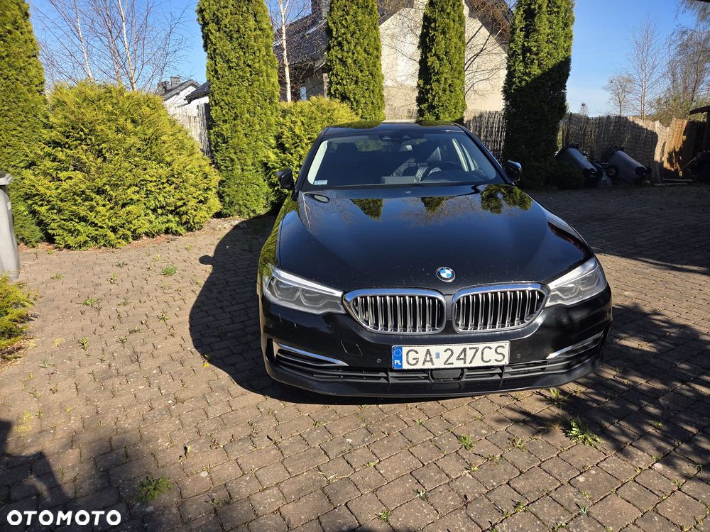 BMW Seria 5 530d Luxury Line - 2