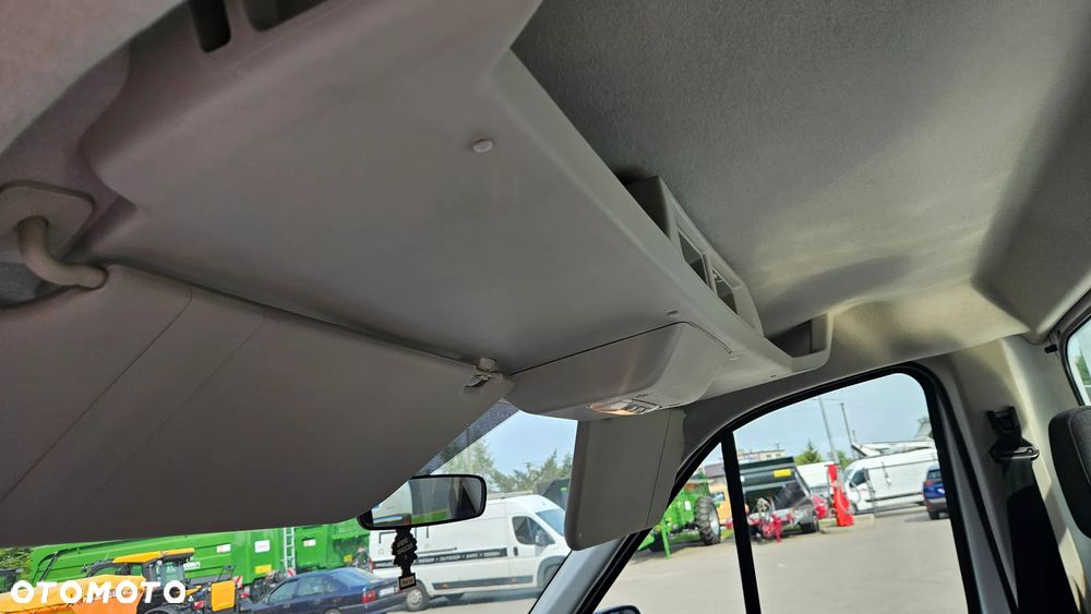 Ford Transit - 14