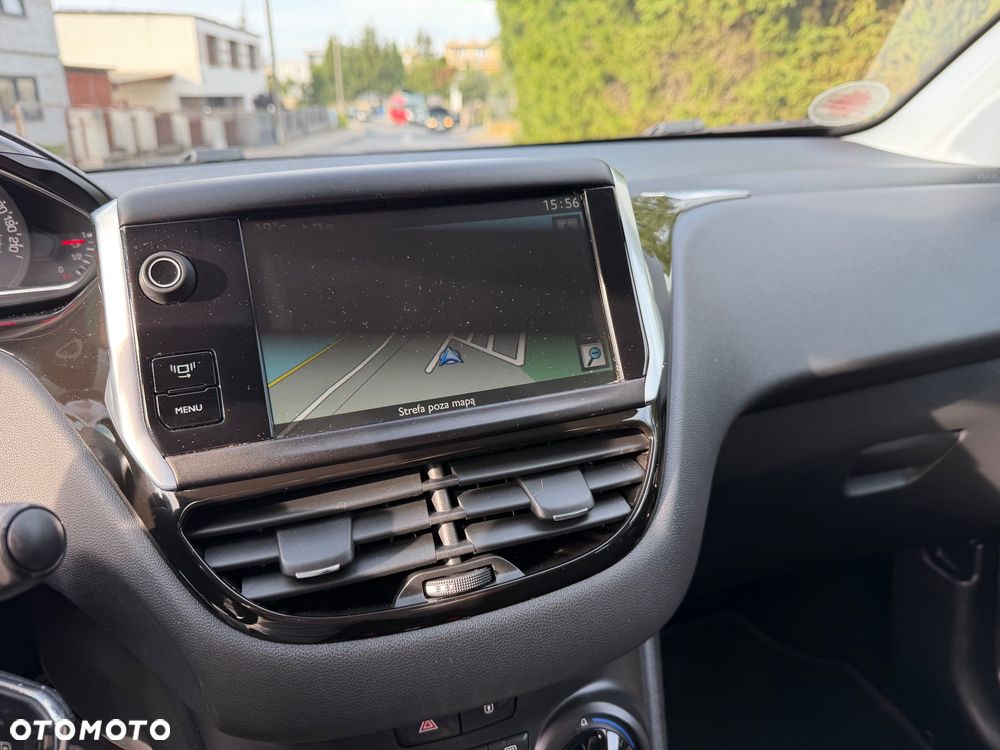 Peugeot 208 - 20