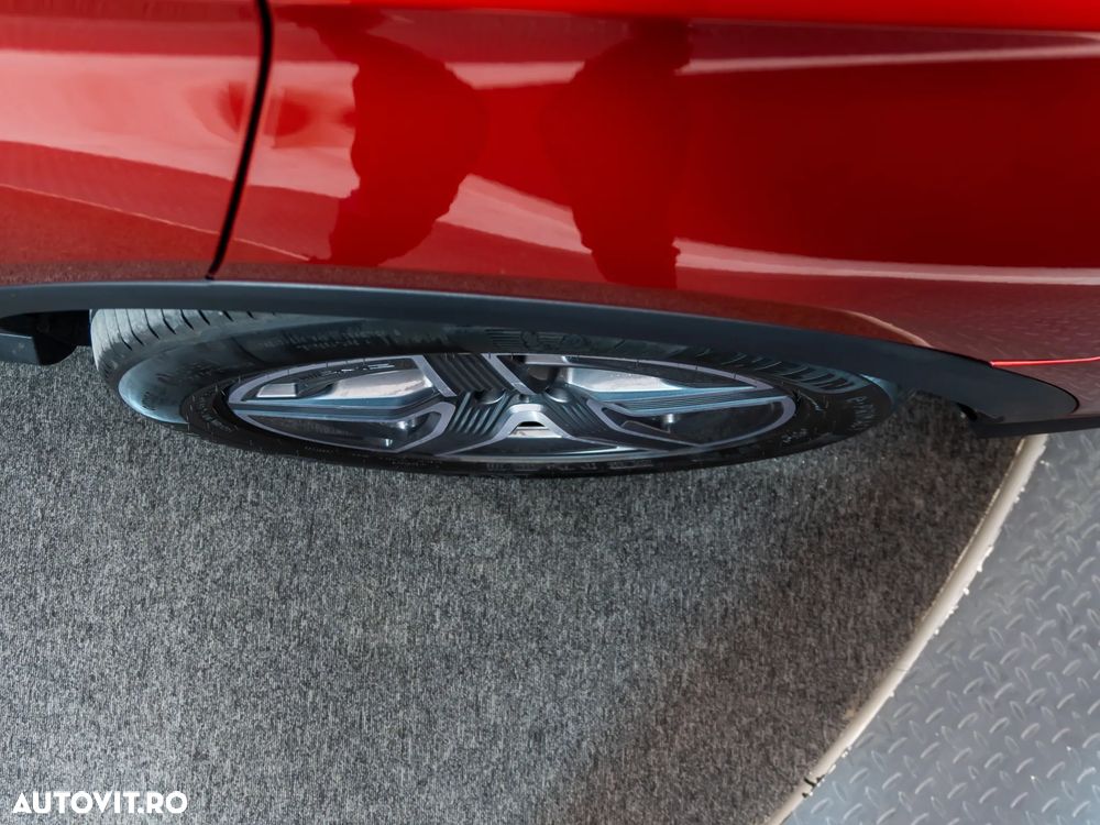 Mercedes-Benz GLC 300 4Matic 9G-TRONIC Edition AMG Line - 20