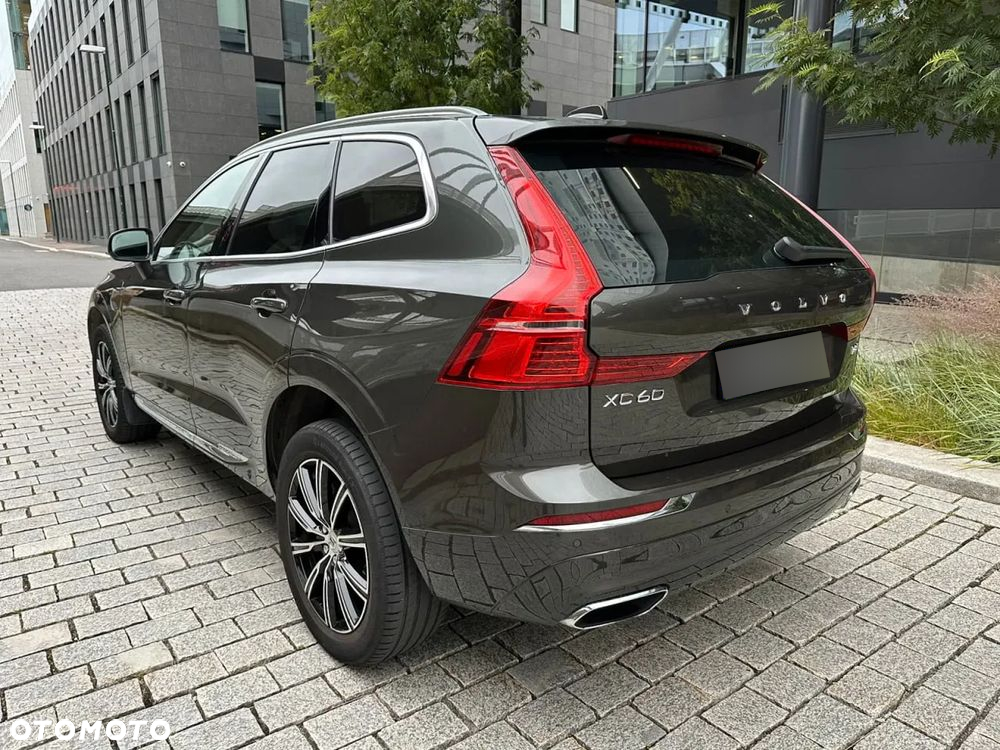 Volvo XC 60 T8 Twin Engine AWD Geartronic Inscription - 4