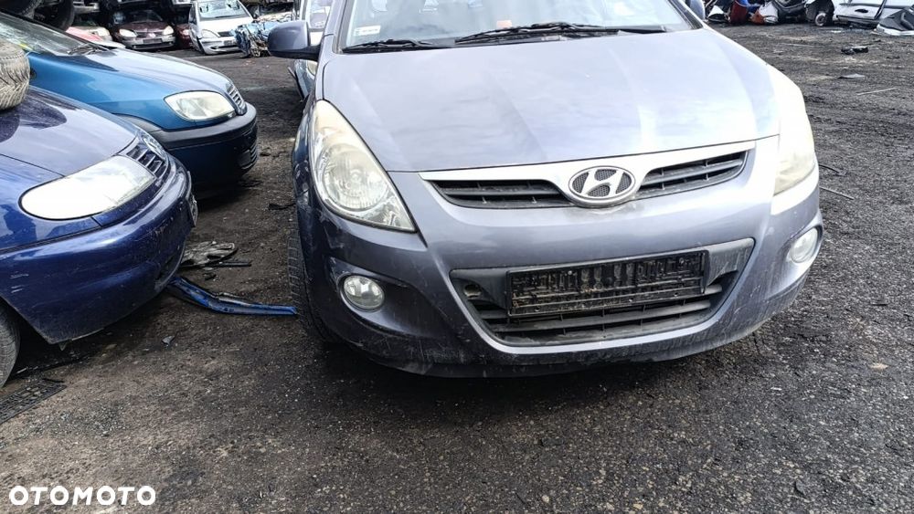 35970 Hyundai i20 model od 08-12 silnik 1.2  78 km G4LA lakier 2E - 3