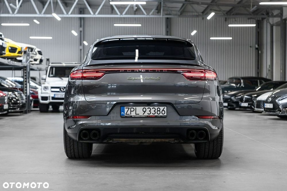 Porsche Cayenne - 12
