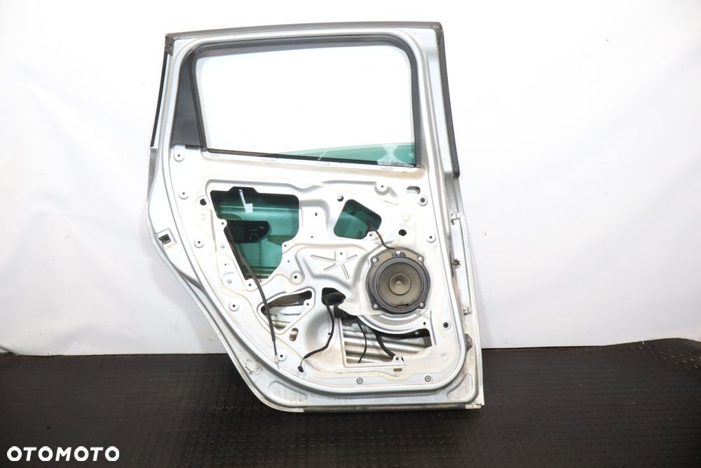 DRZWI LEWY TYŁ LANCIA DELTA III 620/B HB - 2