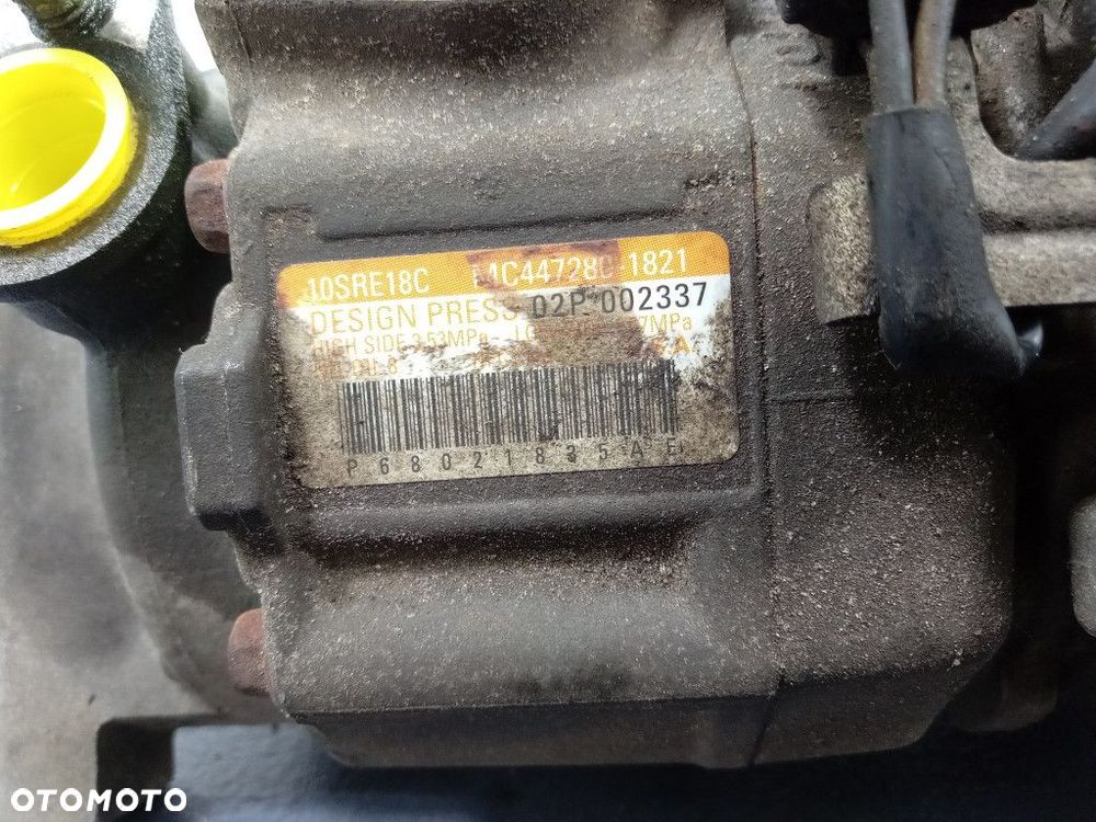 GRAND CHEROKEE WK2 3.0 CRD SPRĘŻARKA KLIMATYZACJI - 8