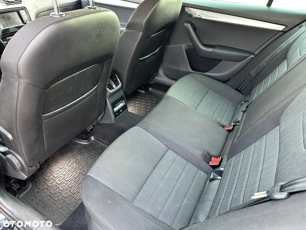 Skoda Octavia 1.4 TSI Style DSG - 22