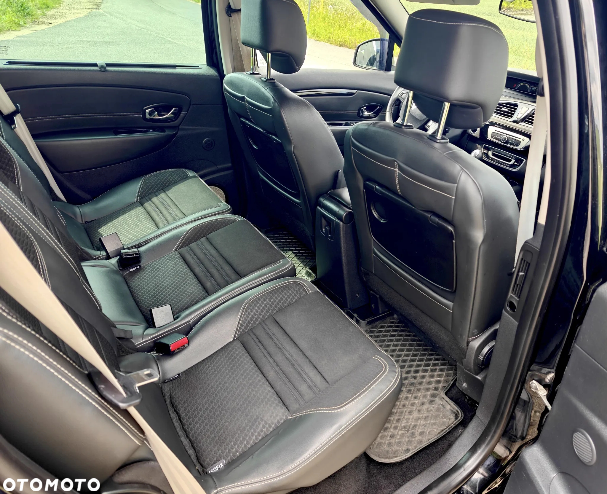 Renault Scenic 1.5 dCi Energy Bose EU6 - 15